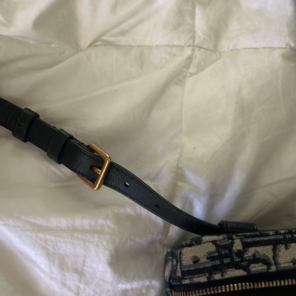 Dior Monogram Pouch - Picture 4 of 5